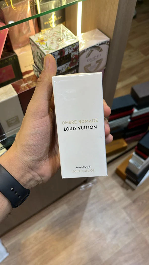 LOUIS VUITTONN OMBRE NOMADE