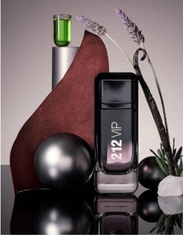 CAROLINA HERRERAA 212 NEW YORK VIP BLACK