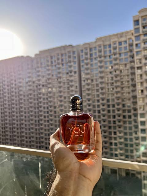 EMPORIIO ARMANII STRONGER WITH YOU INTENSELY PARFUM