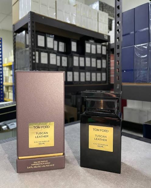 TOM FORDD TUSCAN LEATHER