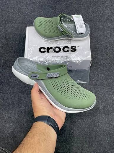 UNISEX CROCS LIGHT RIDE CLOGS SANDAL GREEN